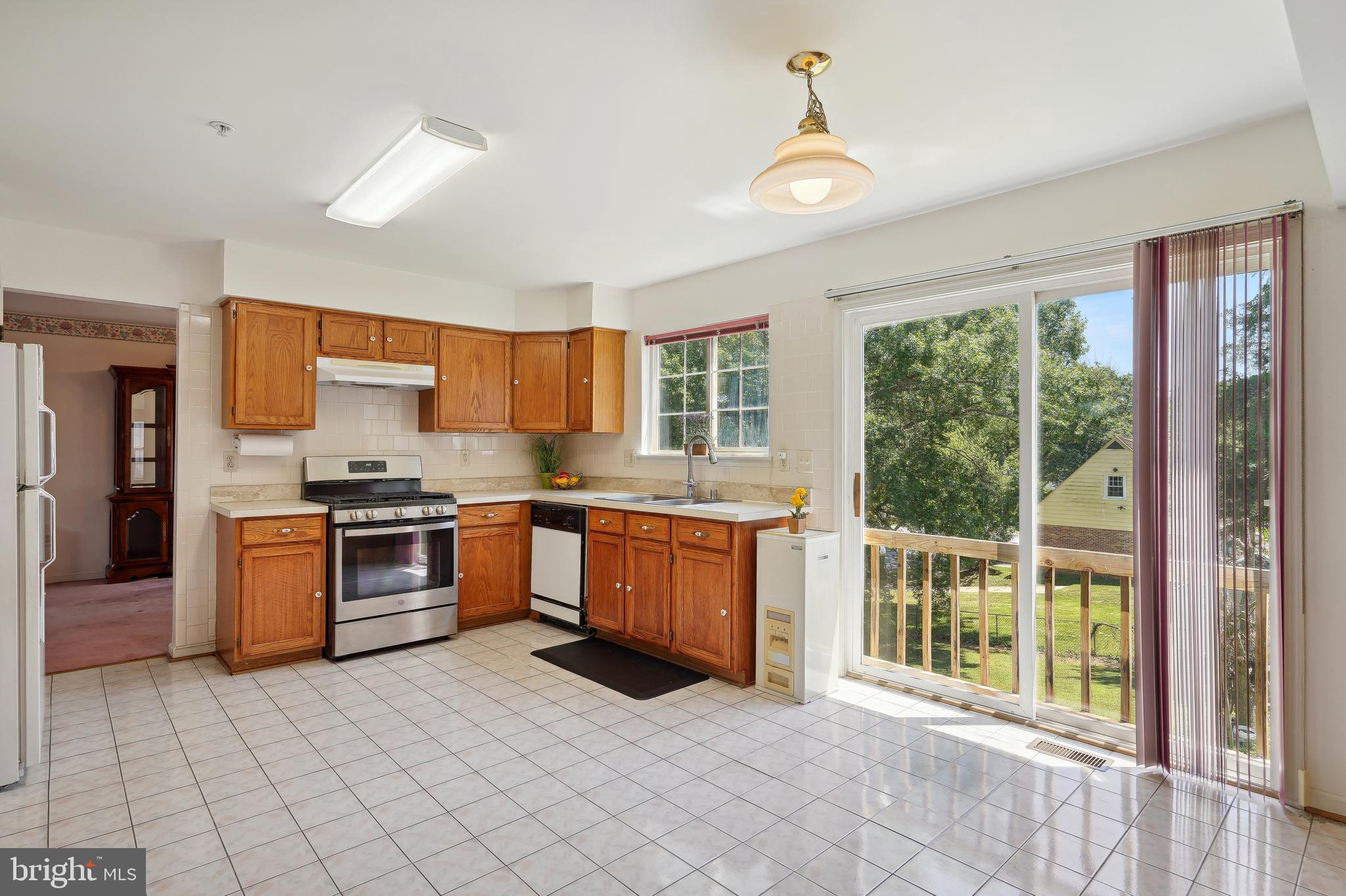 HOLLY HILL FARM - Residential