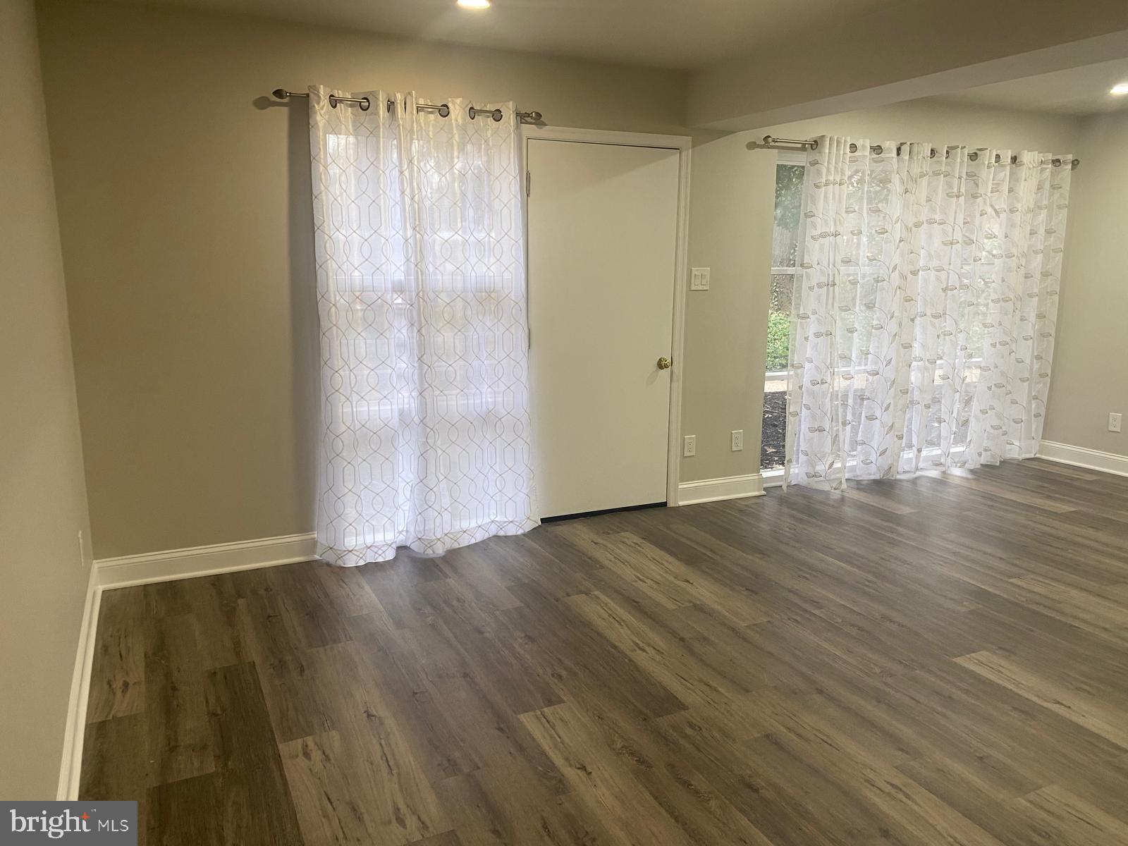 FAIRFAX HERITAGE - Residential