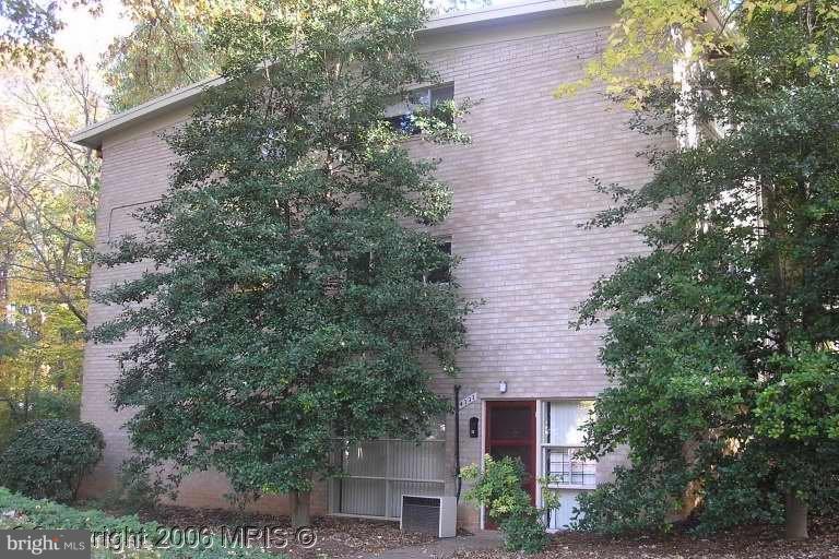 FAIRFAX HERITAGE - Residential