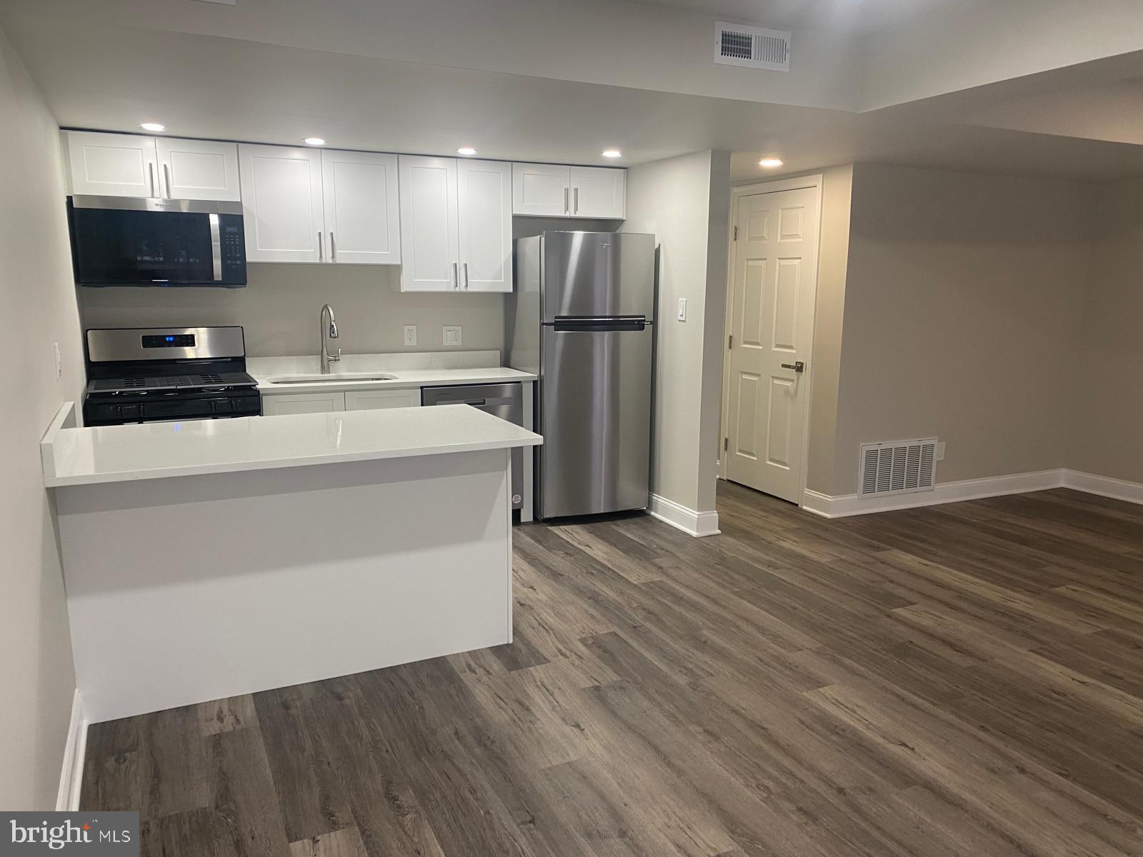 FAIRFAX HERITAGE - Residential