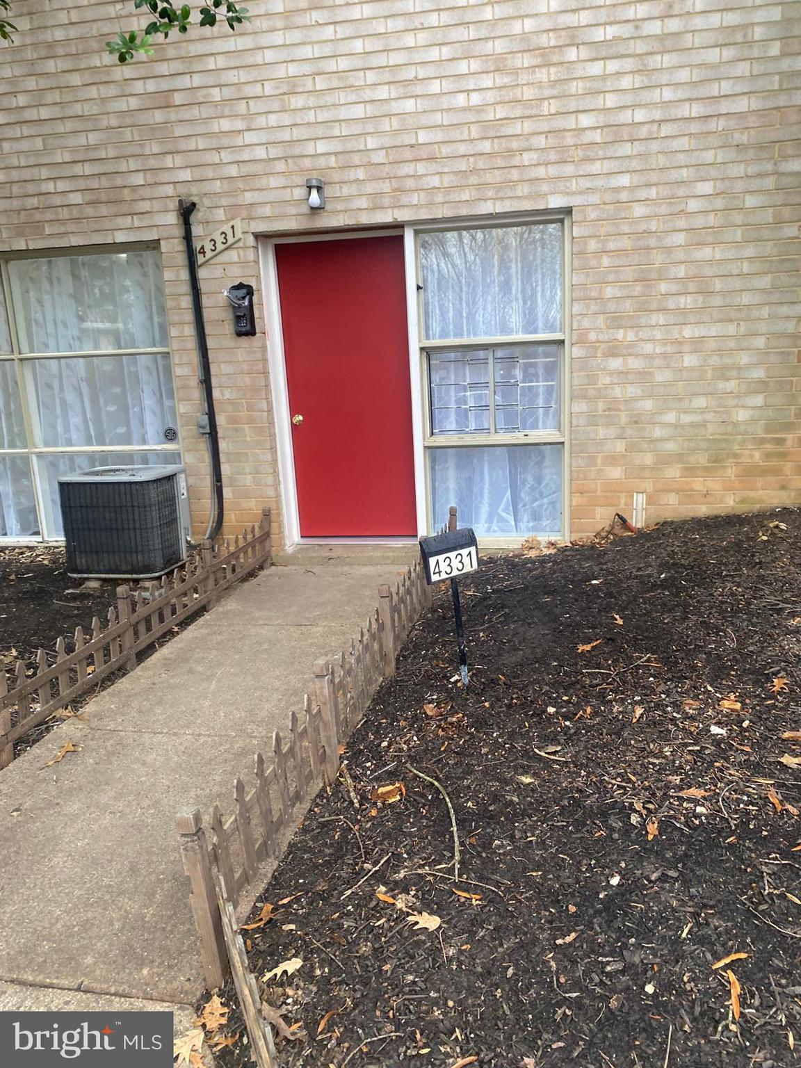 FAIRFAX HERITAGE - Residential