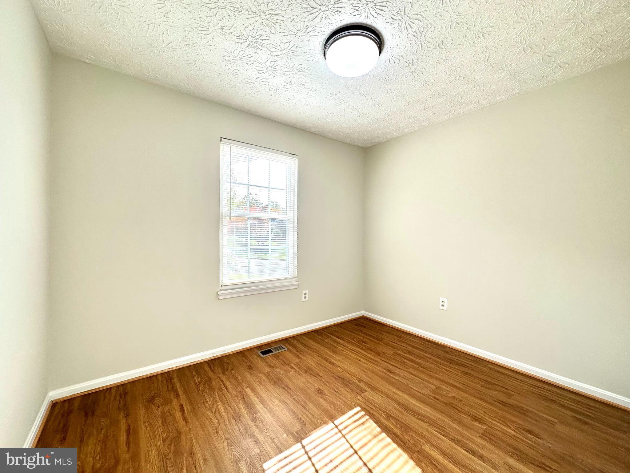 GUNNERS LAKE VILLAGE - Residential Lease