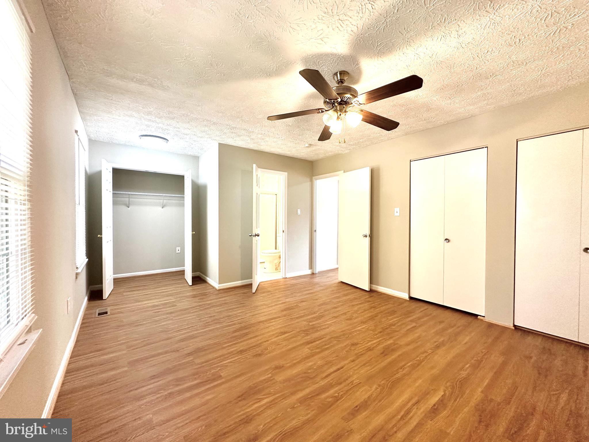 GUNNERS LAKE VILLAGE - Residential Lease