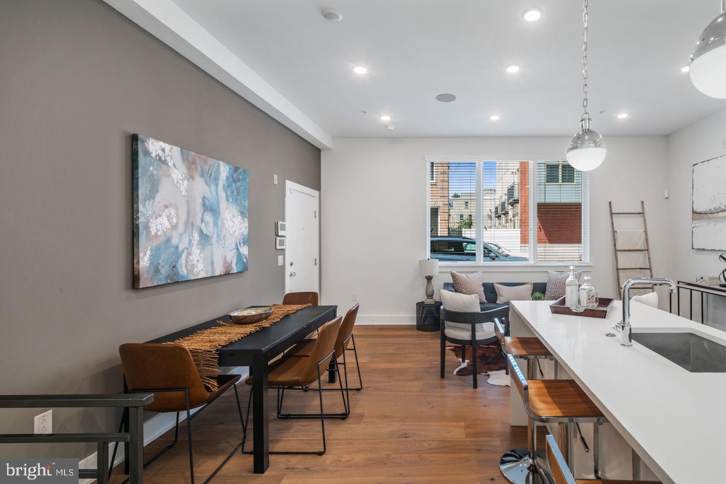 FAIRMOUNT - Residential