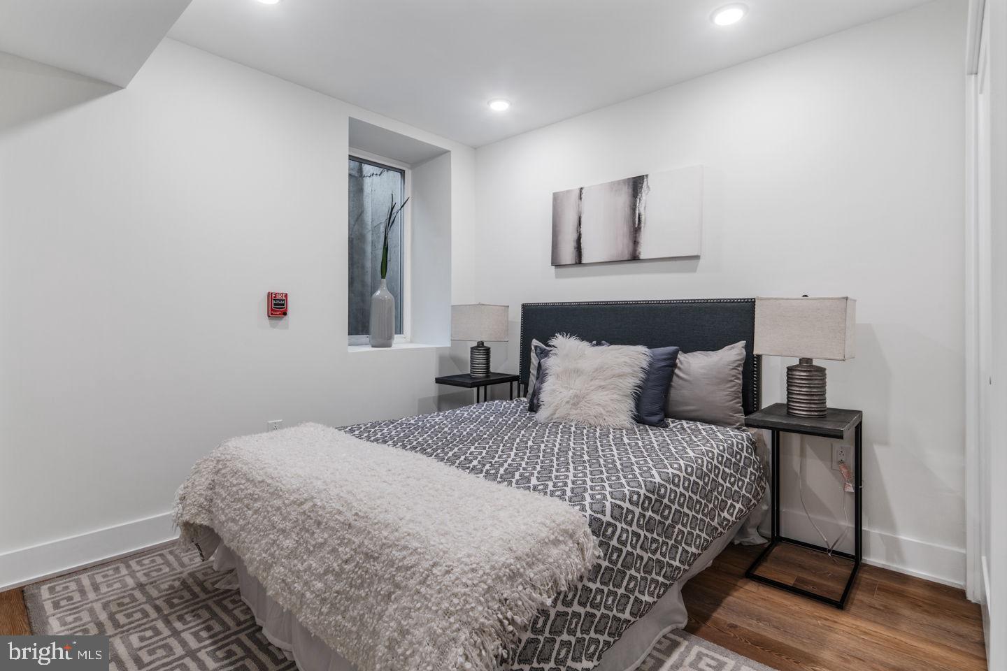 FAIRMOUNT - Residential