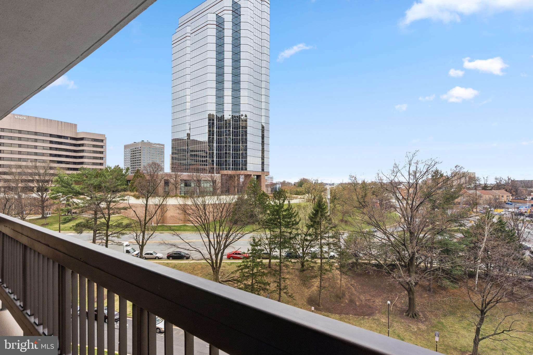 SKYLINE PLAZA - Residential