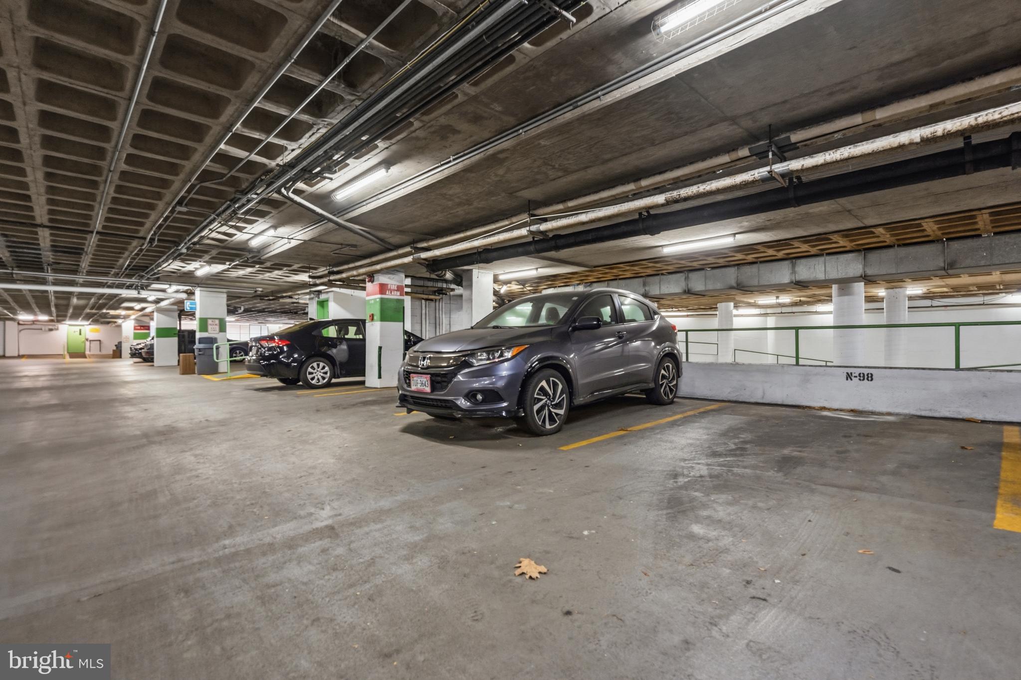 SKYLINE PLAZA - Residential