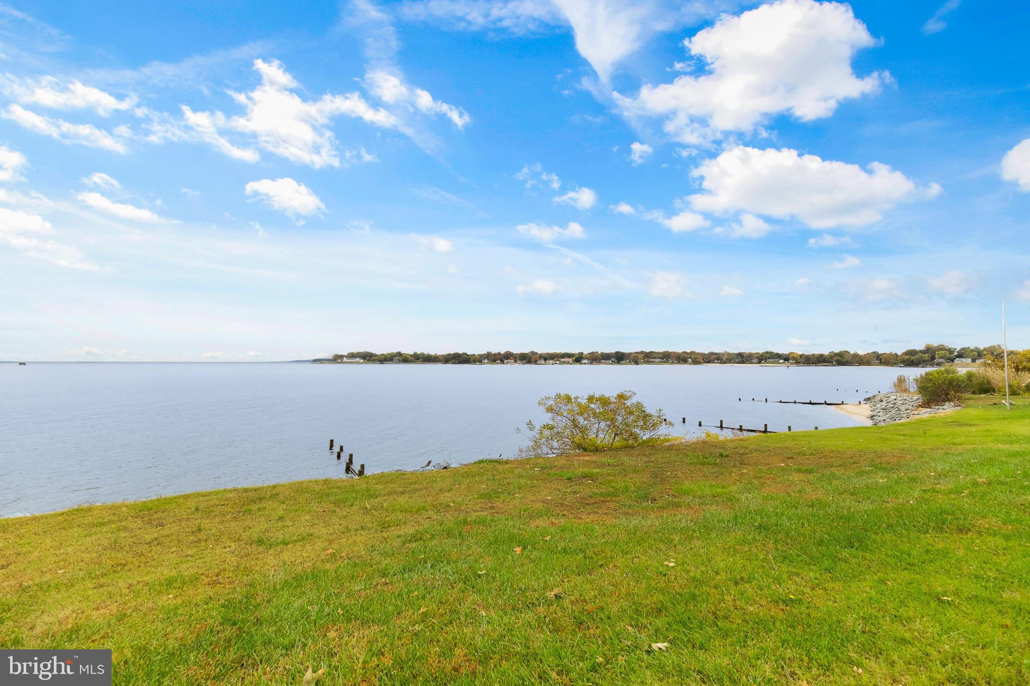 PAYNES POINT - Residential