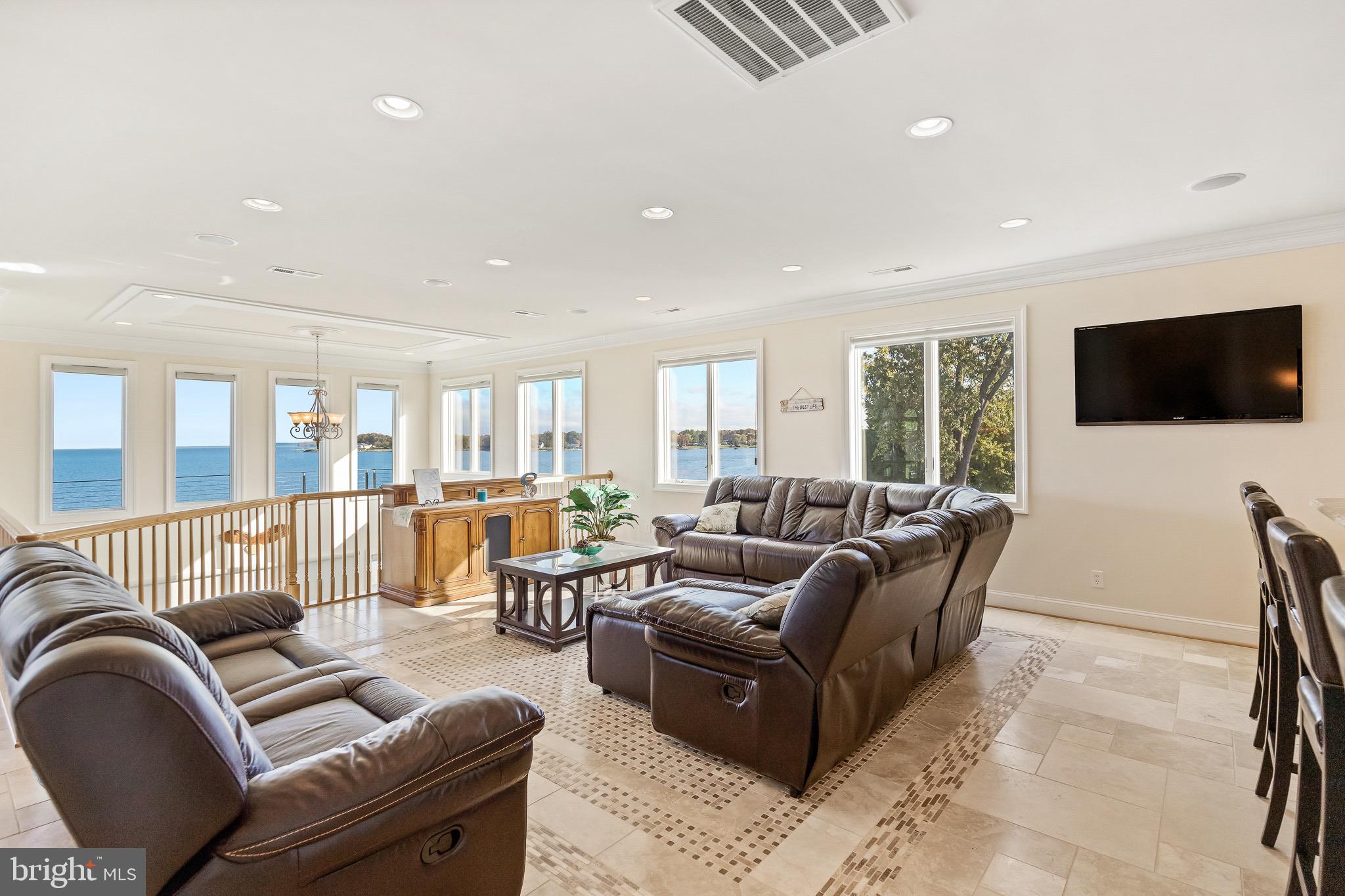 PAYNES POINT - Residential