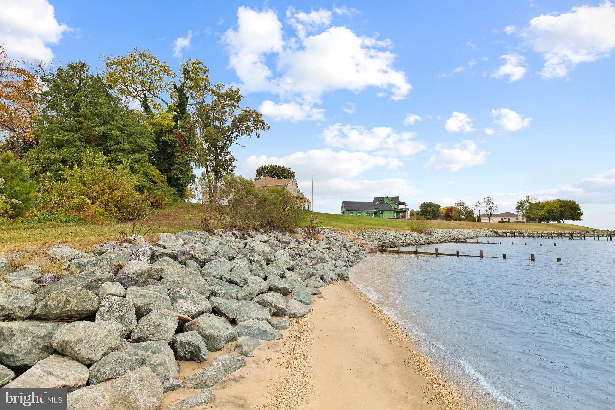 PAYNES POINT - Residential