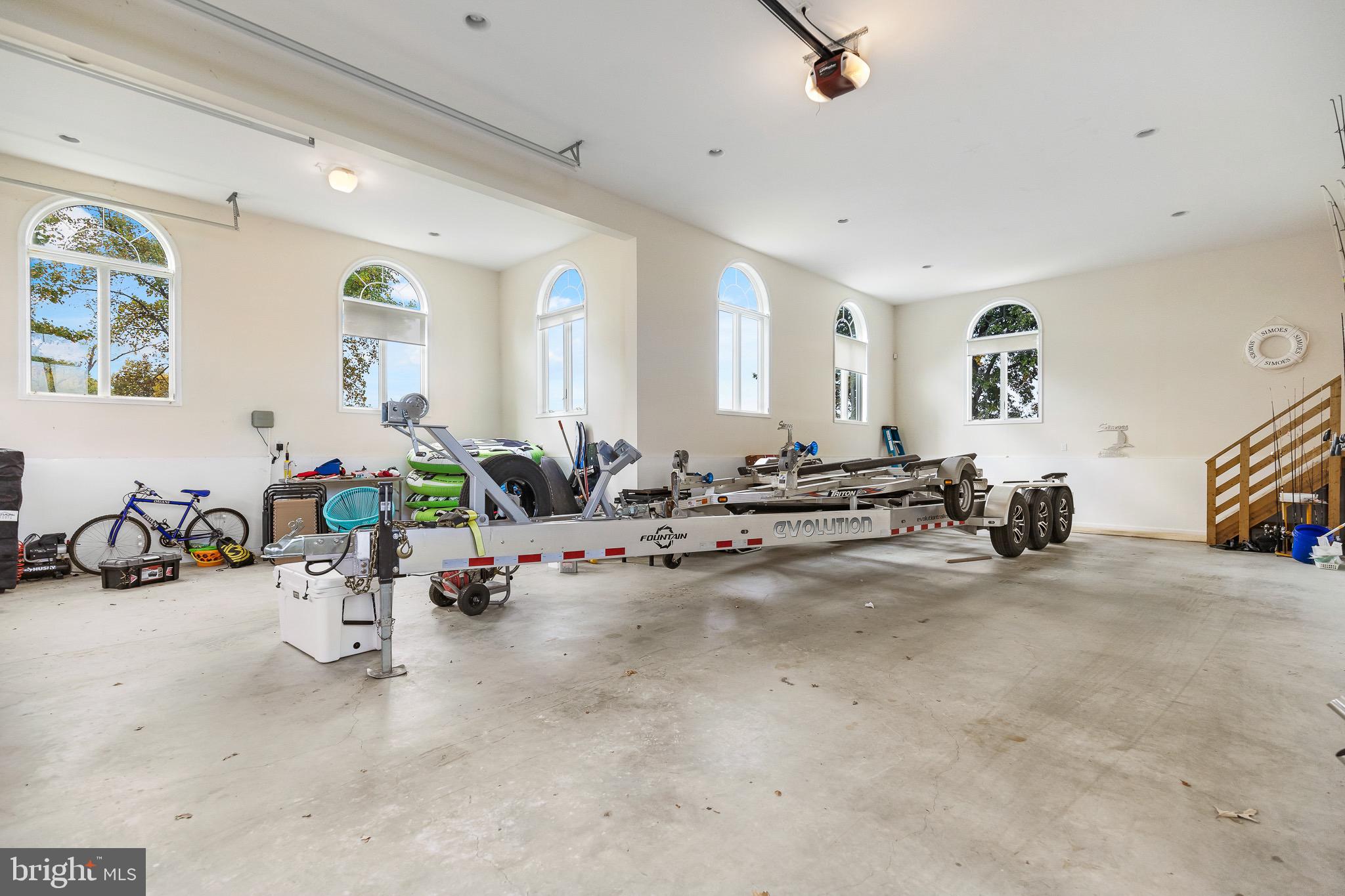 PAYNES POINT - Residential