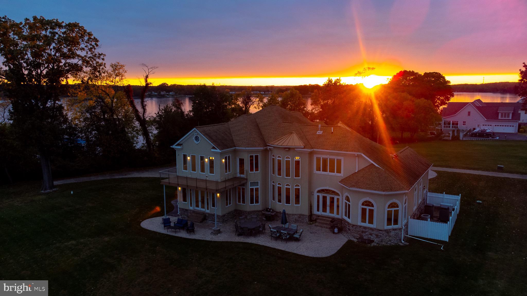 PAYNES POINT - Residential