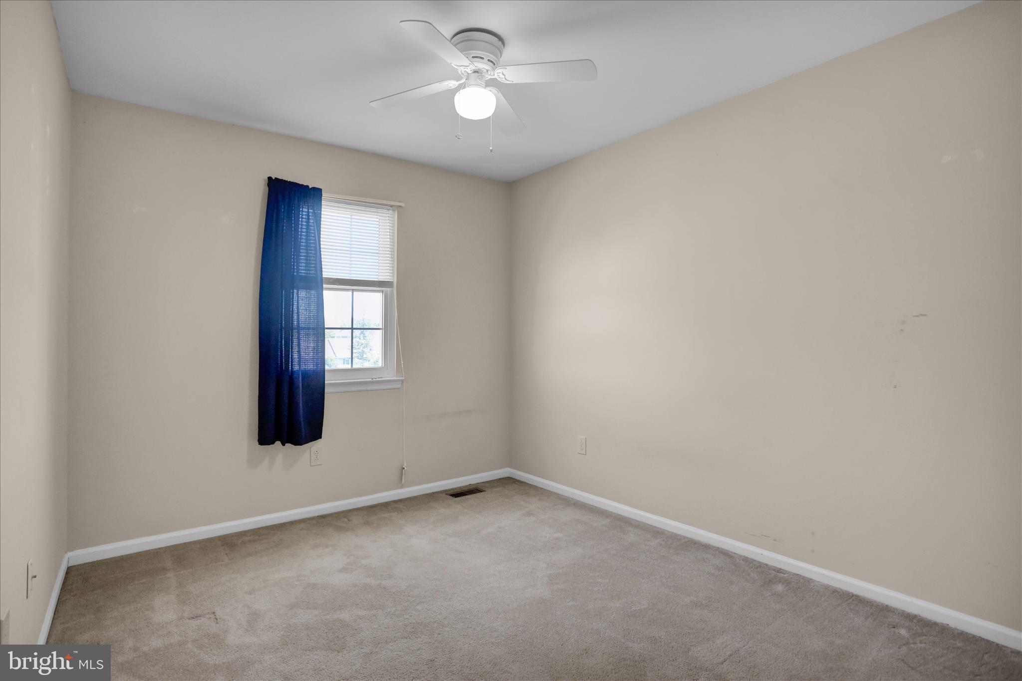 HEATHER KNOLL - Residential