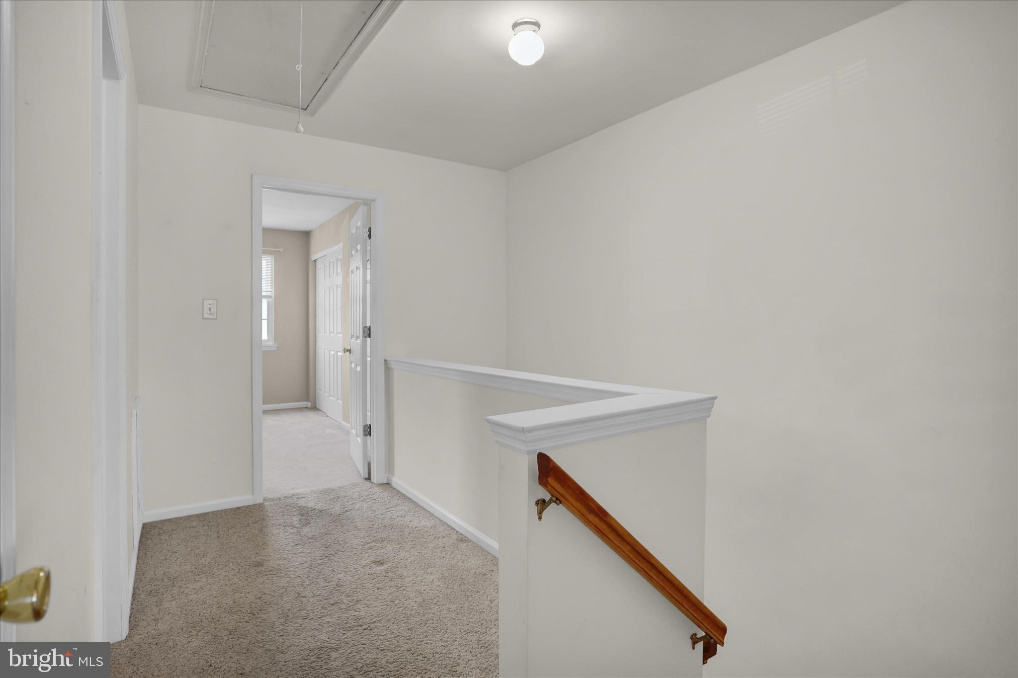 HEATHER KNOLL - Residential