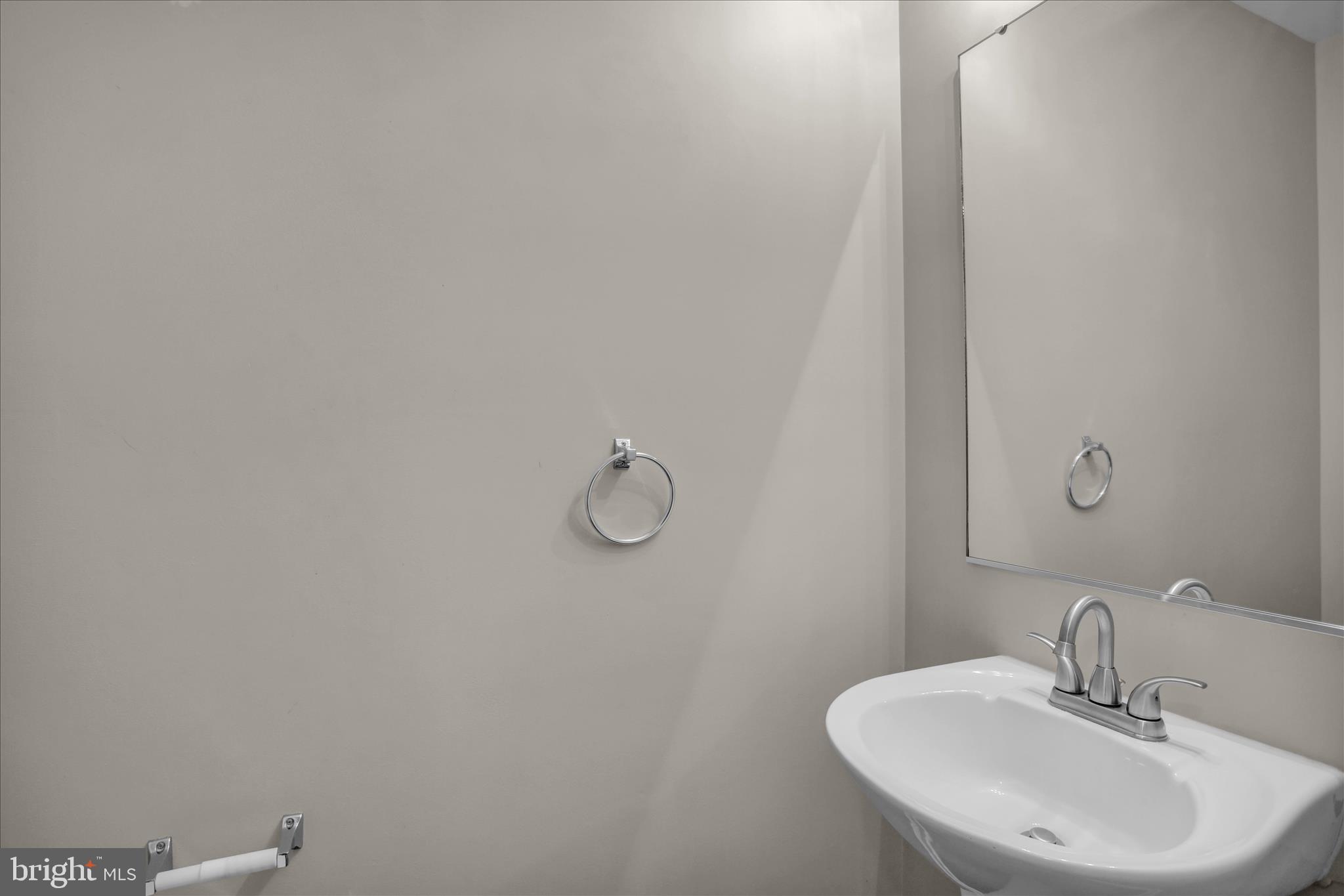 HEATHER KNOLL - Residential