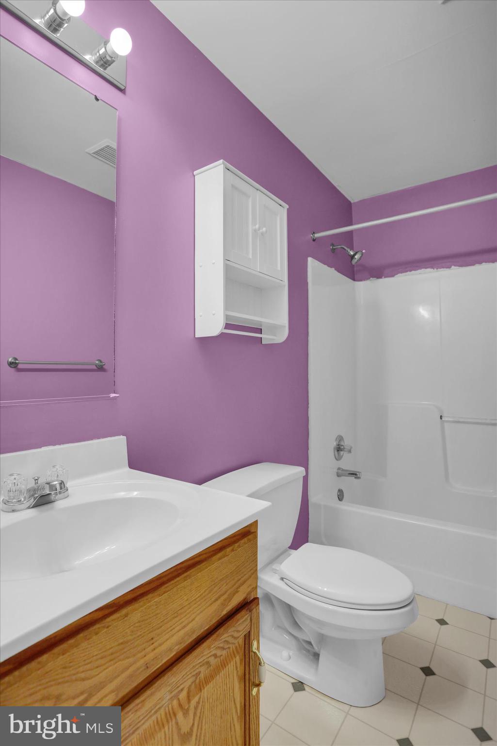 HEATHER KNOLL - Residential