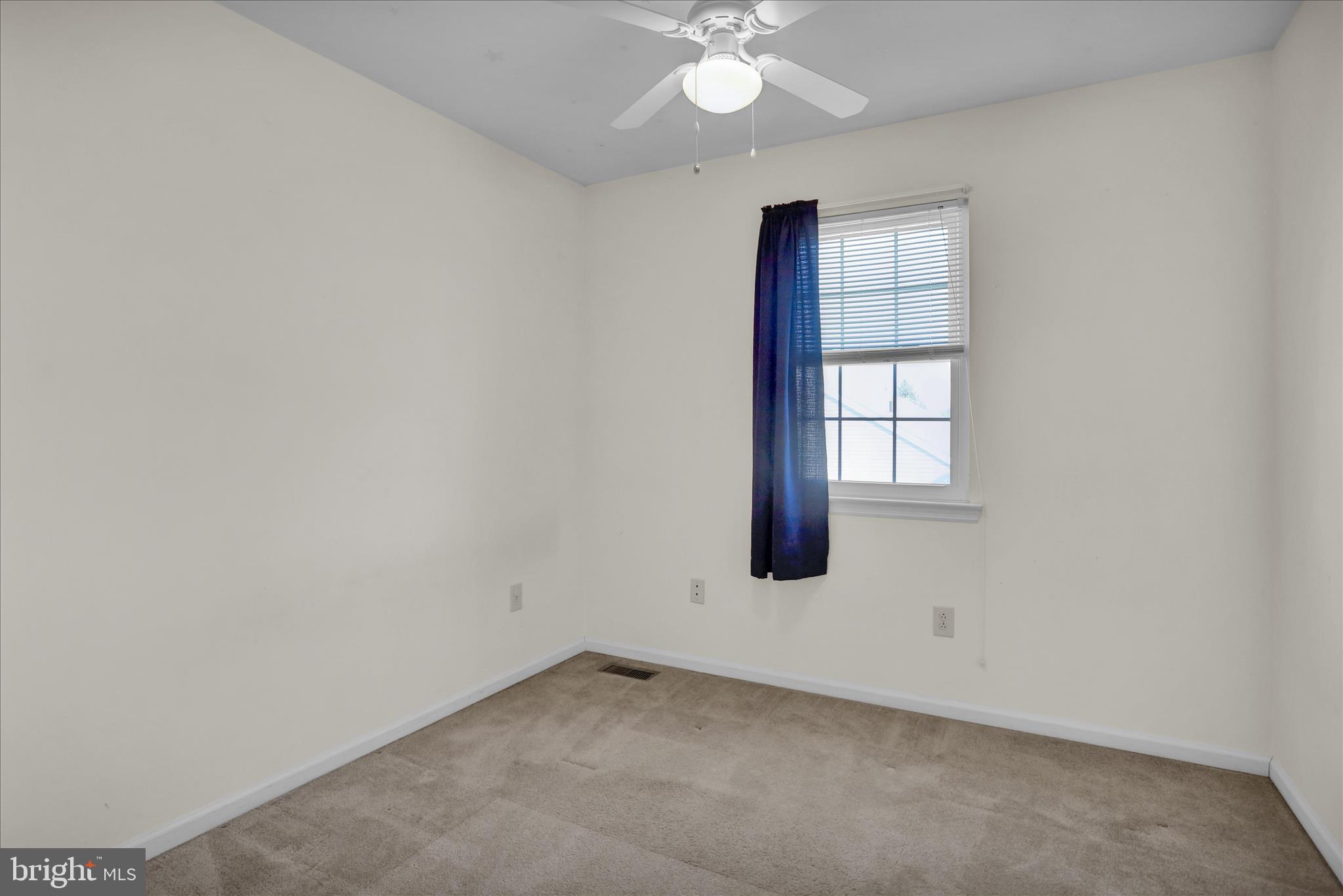 HEATHER KNOLL - Residential