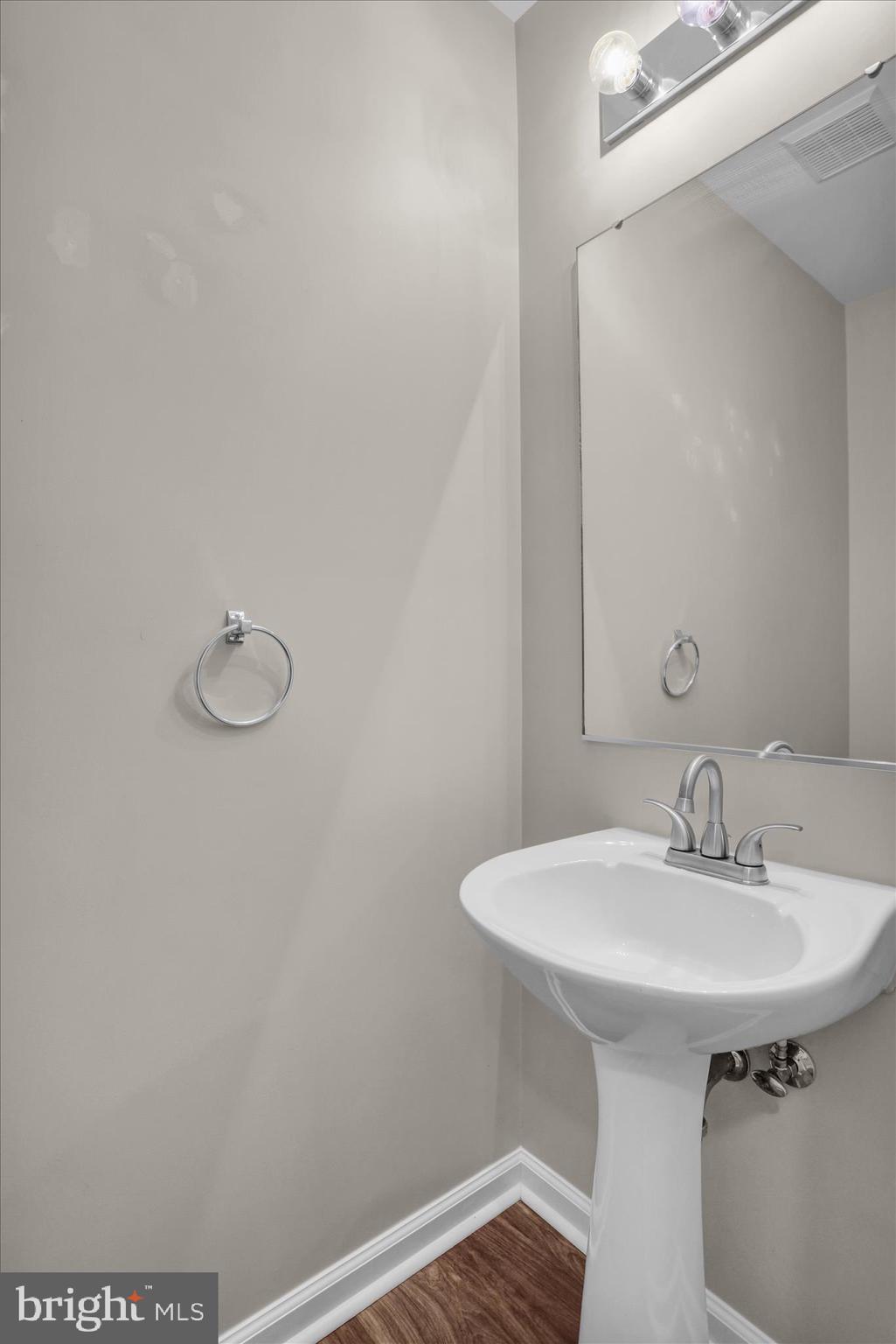 HEATHER KNOLL - Residential