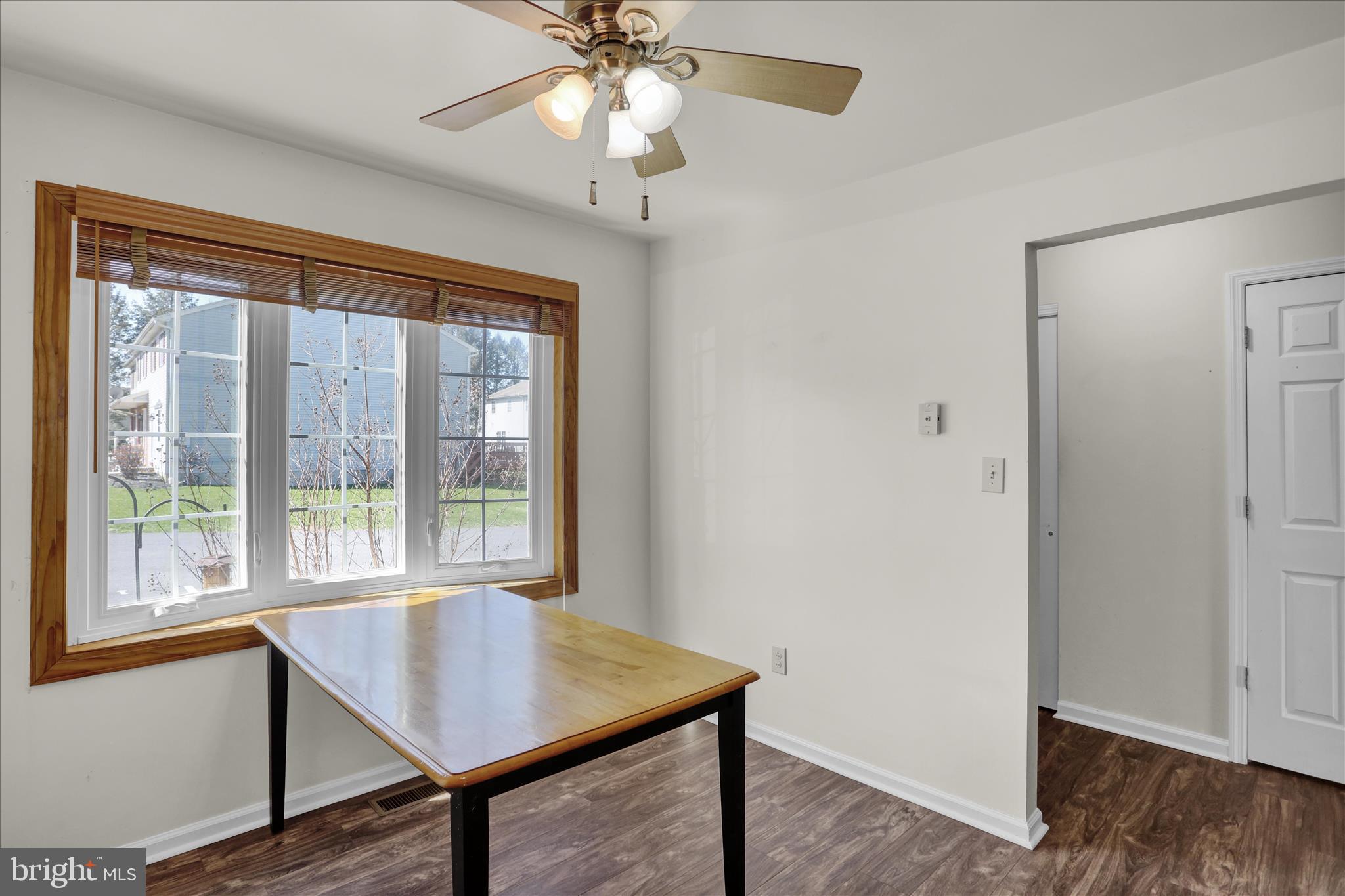 HEATHER KNOLL - Residential