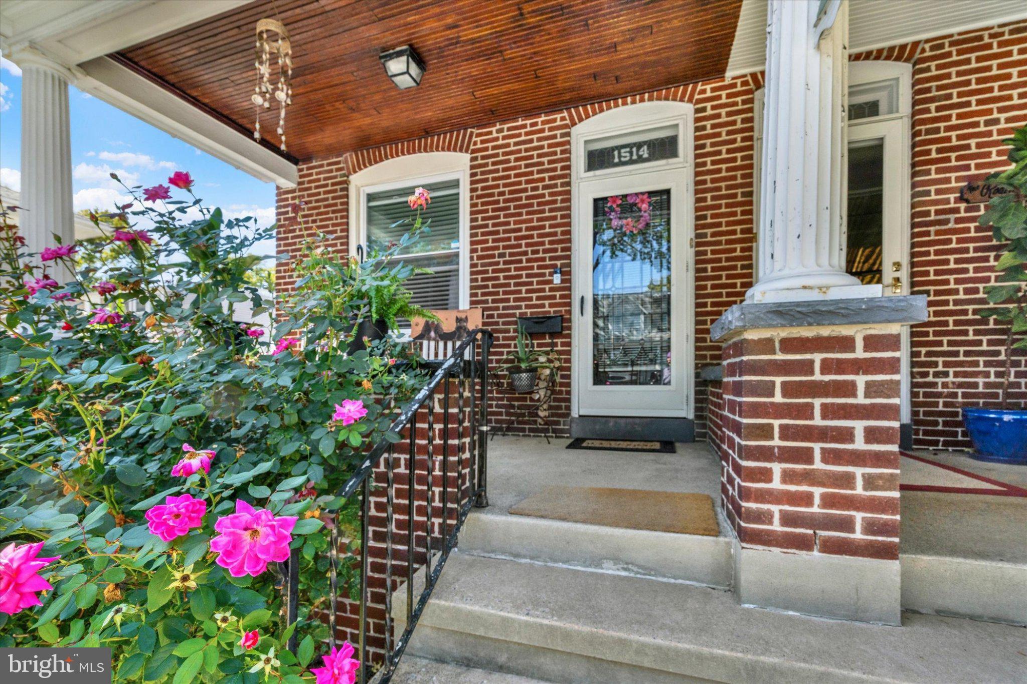 1514 LOCUST STREET
