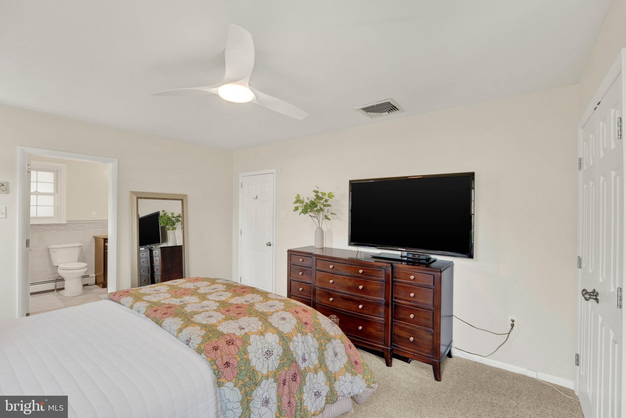 ROSLYN - Residential