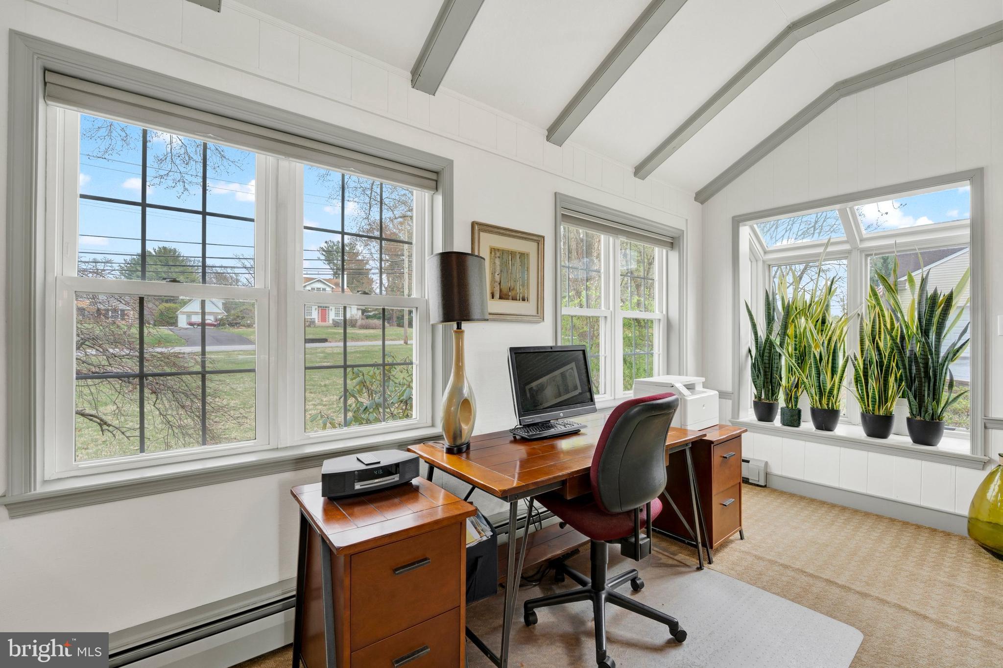 ROSLYN - Residential