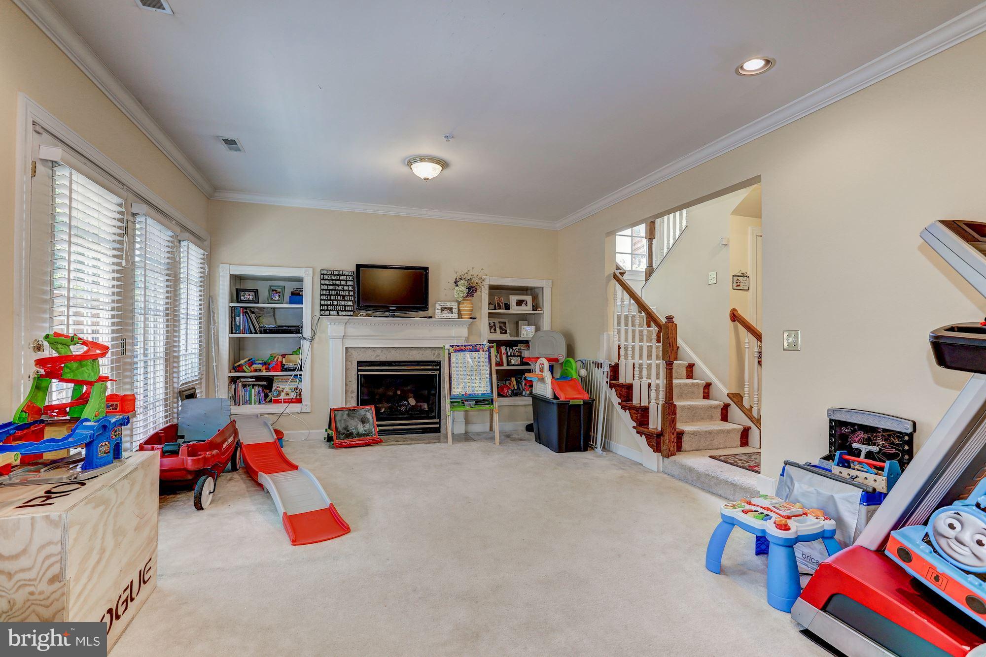 CAMERON STATION - Residential Lease