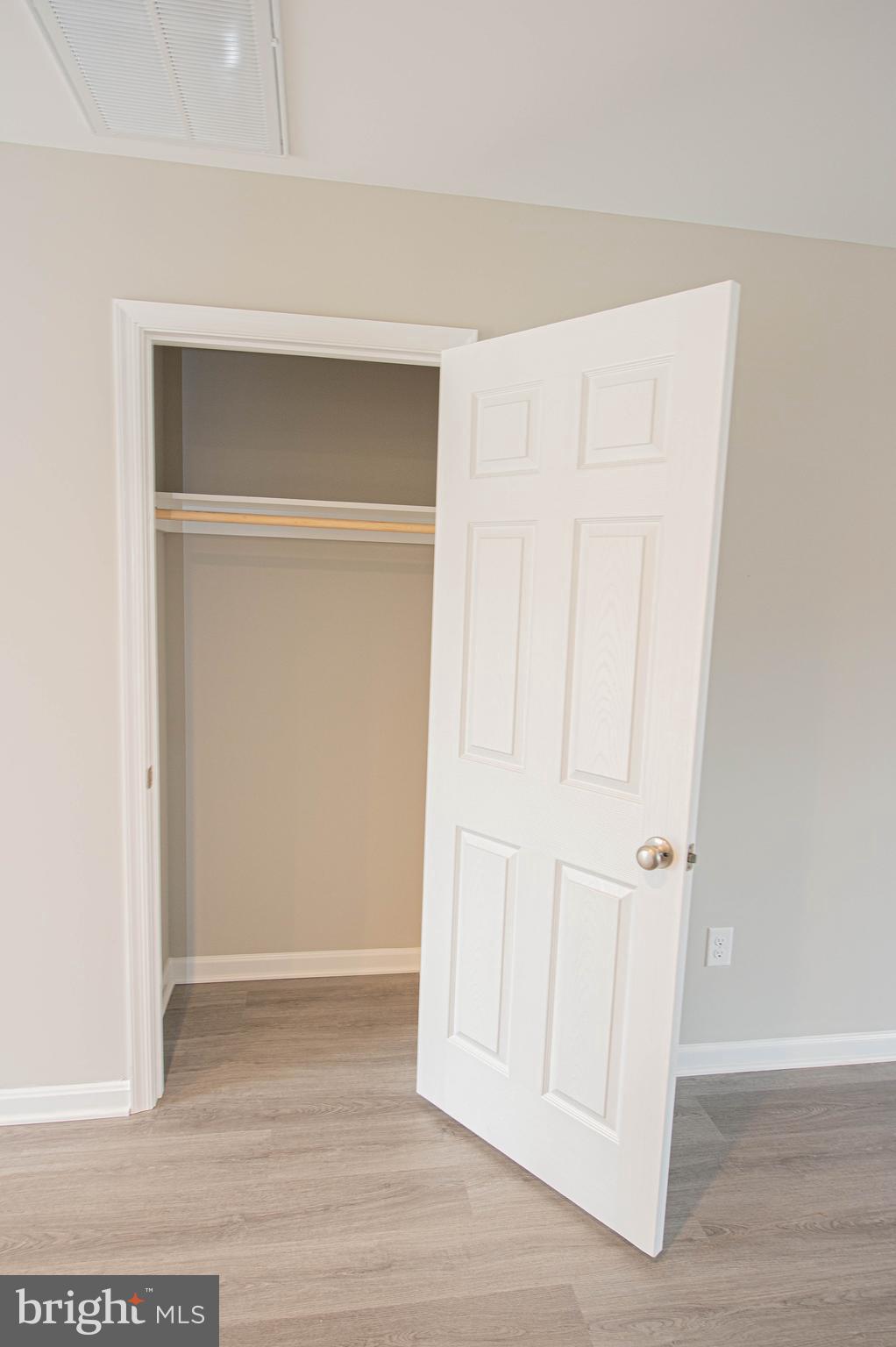 BUTLER'S VILLAGE - Residential Lease