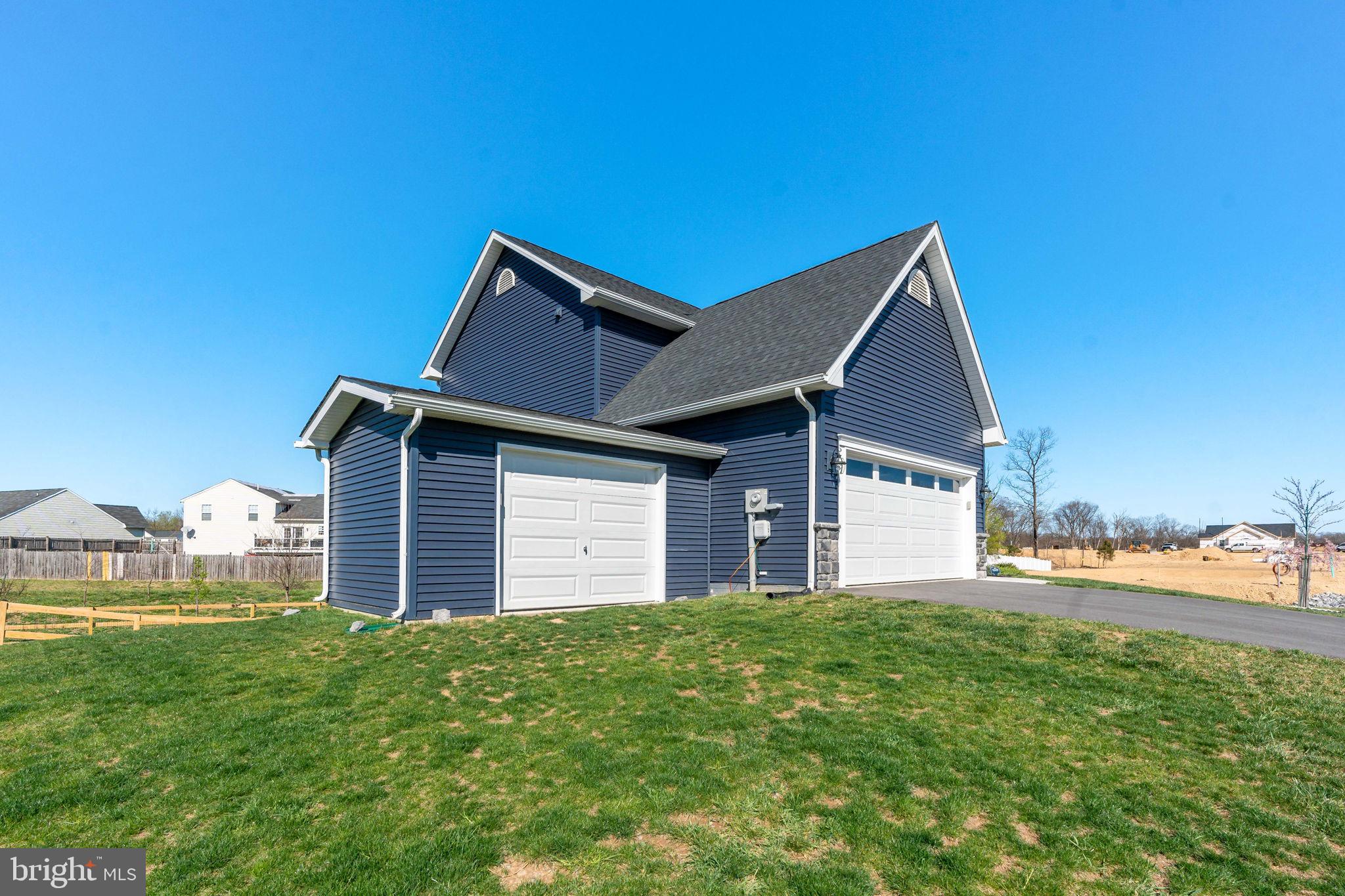 BRIDLE CREEK - Residential