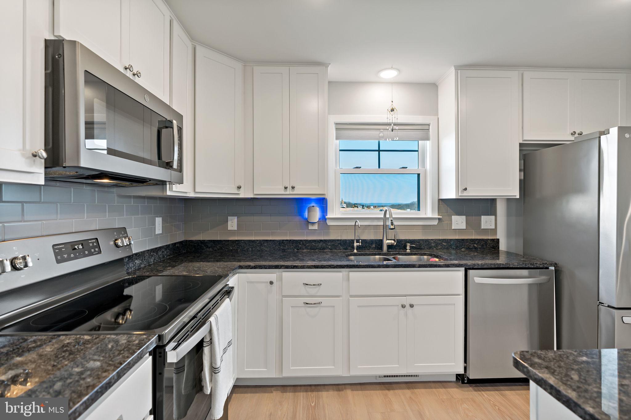 BRIDLE CREEK - Residential