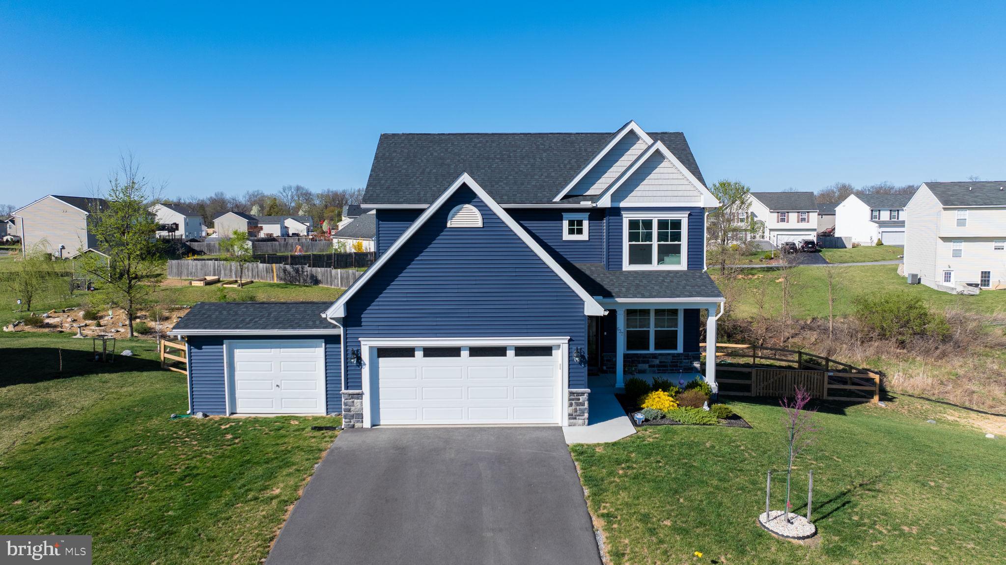 BRIDLE CREEK - Residential