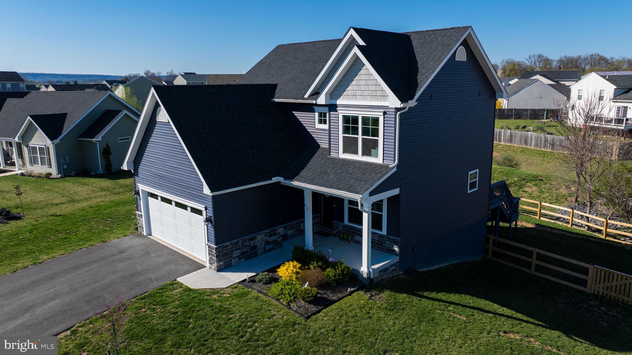 BRIDLE CREEK - Residential