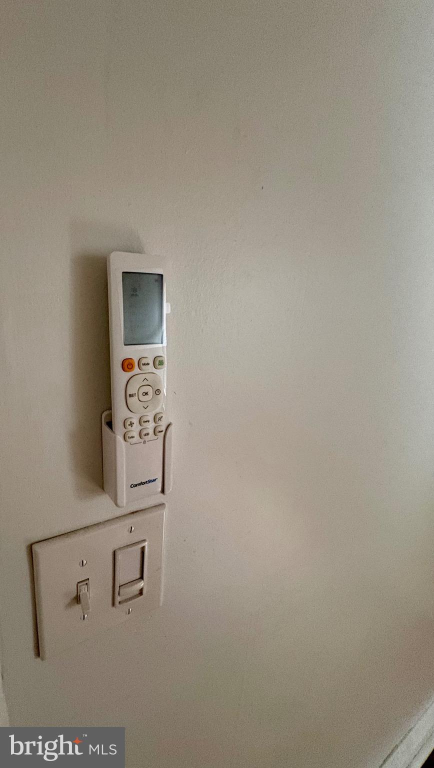 WEST OAK LANE - Residential