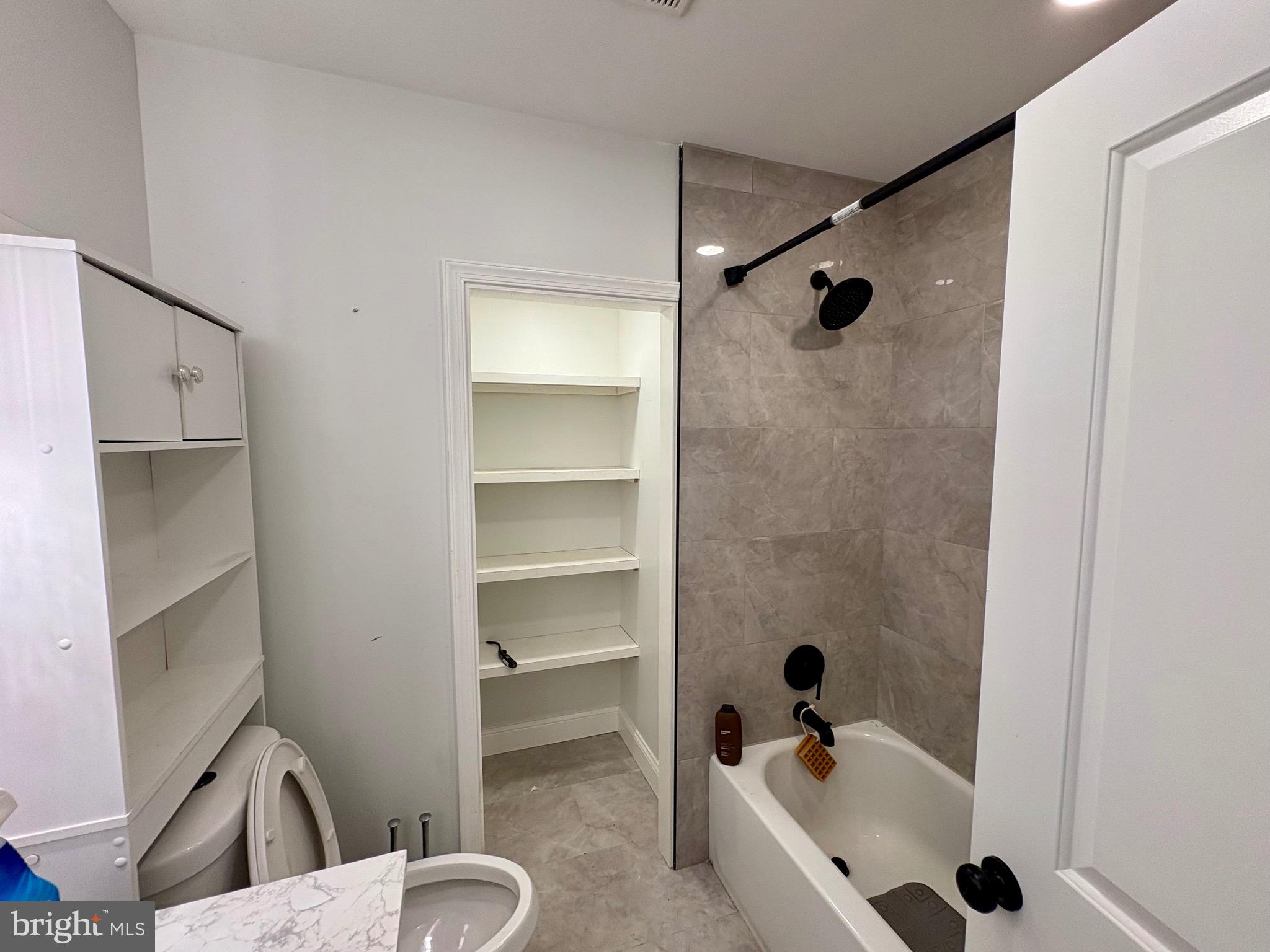 WEST OAK LANE - Residential