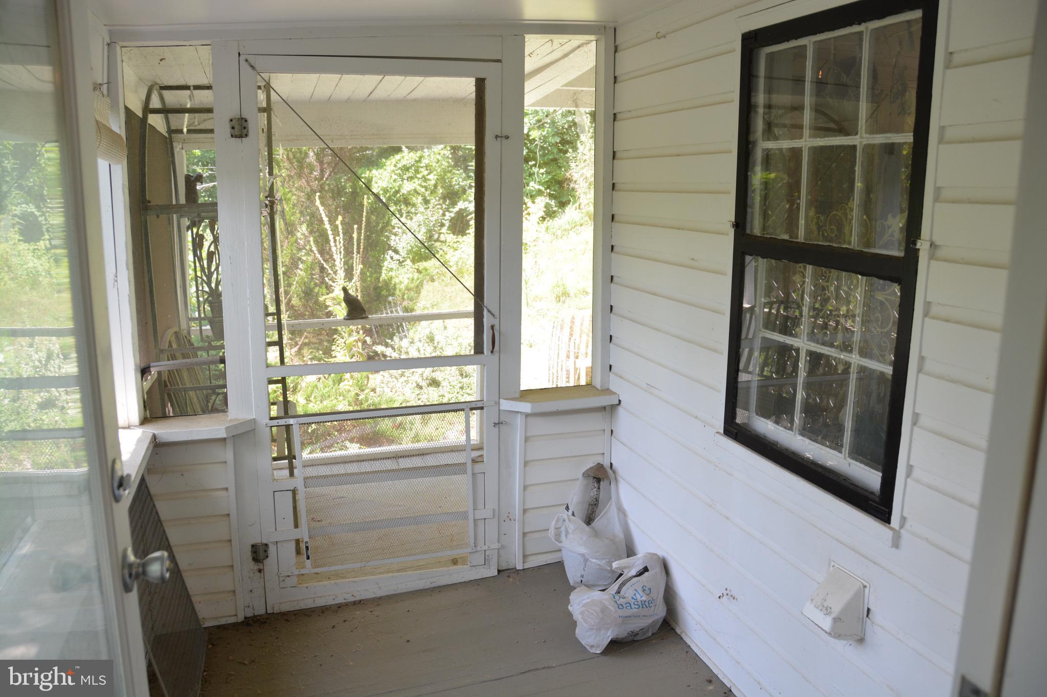 CAPON BRIDGE - Residential