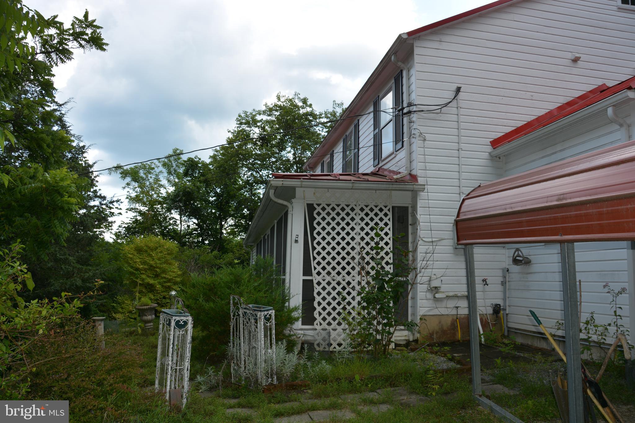 CAPON BRIDGE - Residential