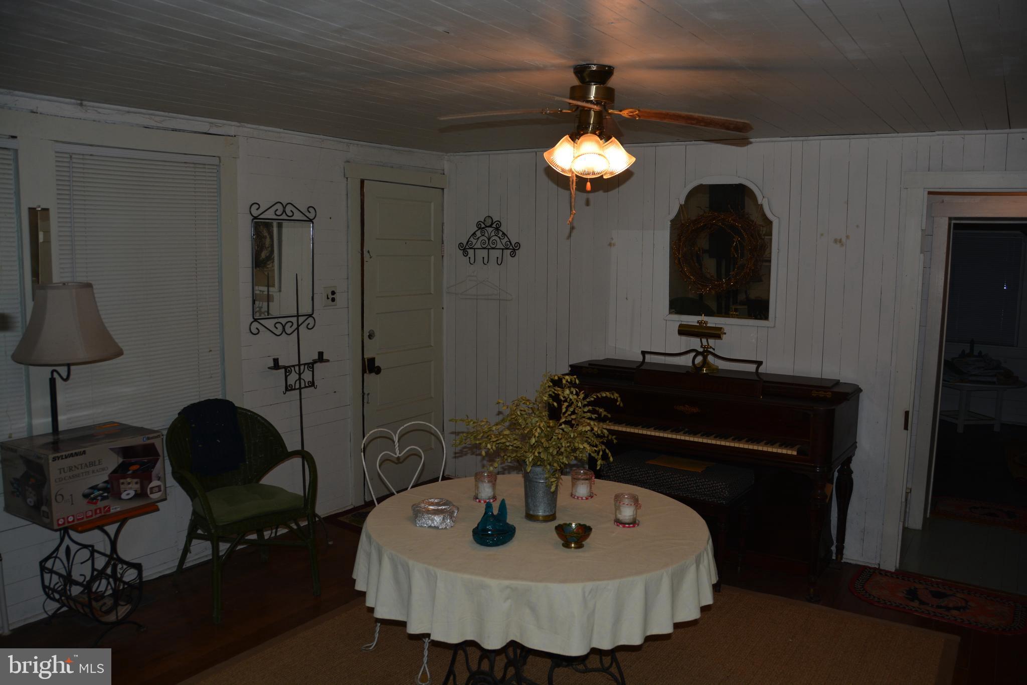 CAPON BRIDGE - Residential