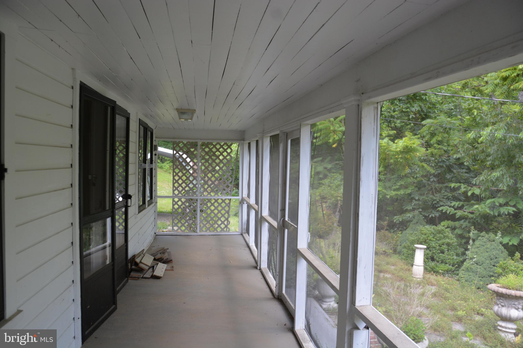 CAPON BRIDGE - Residential