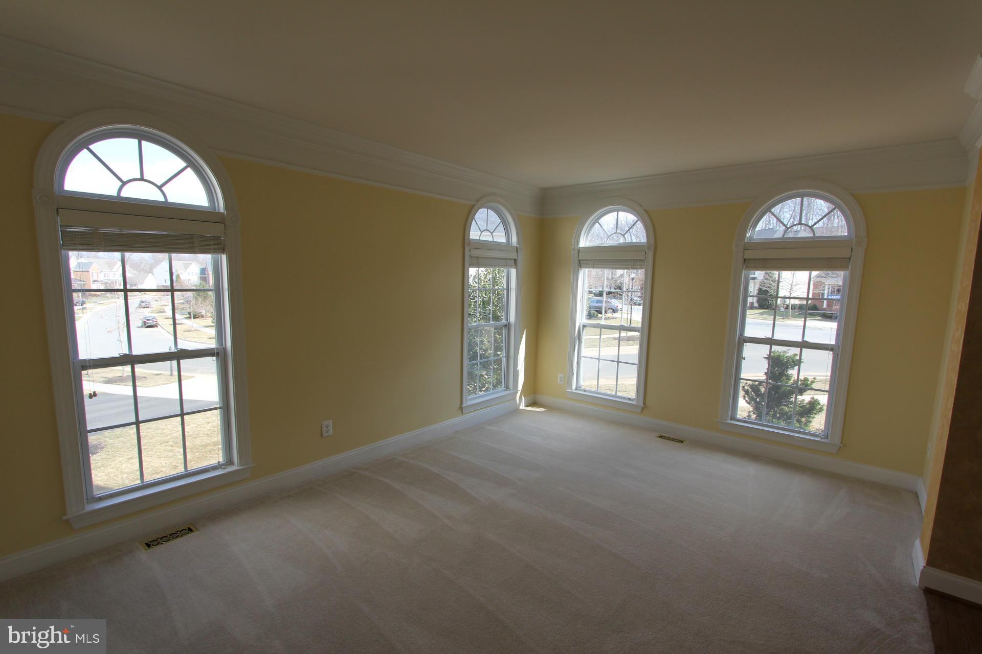 LANSDOWNE ON THE POTOMAC - Residential