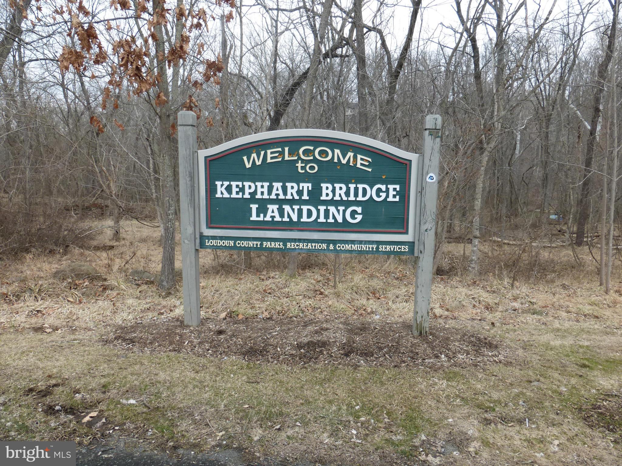 LANSDOWNE ON THE POTOMAC - Residential
