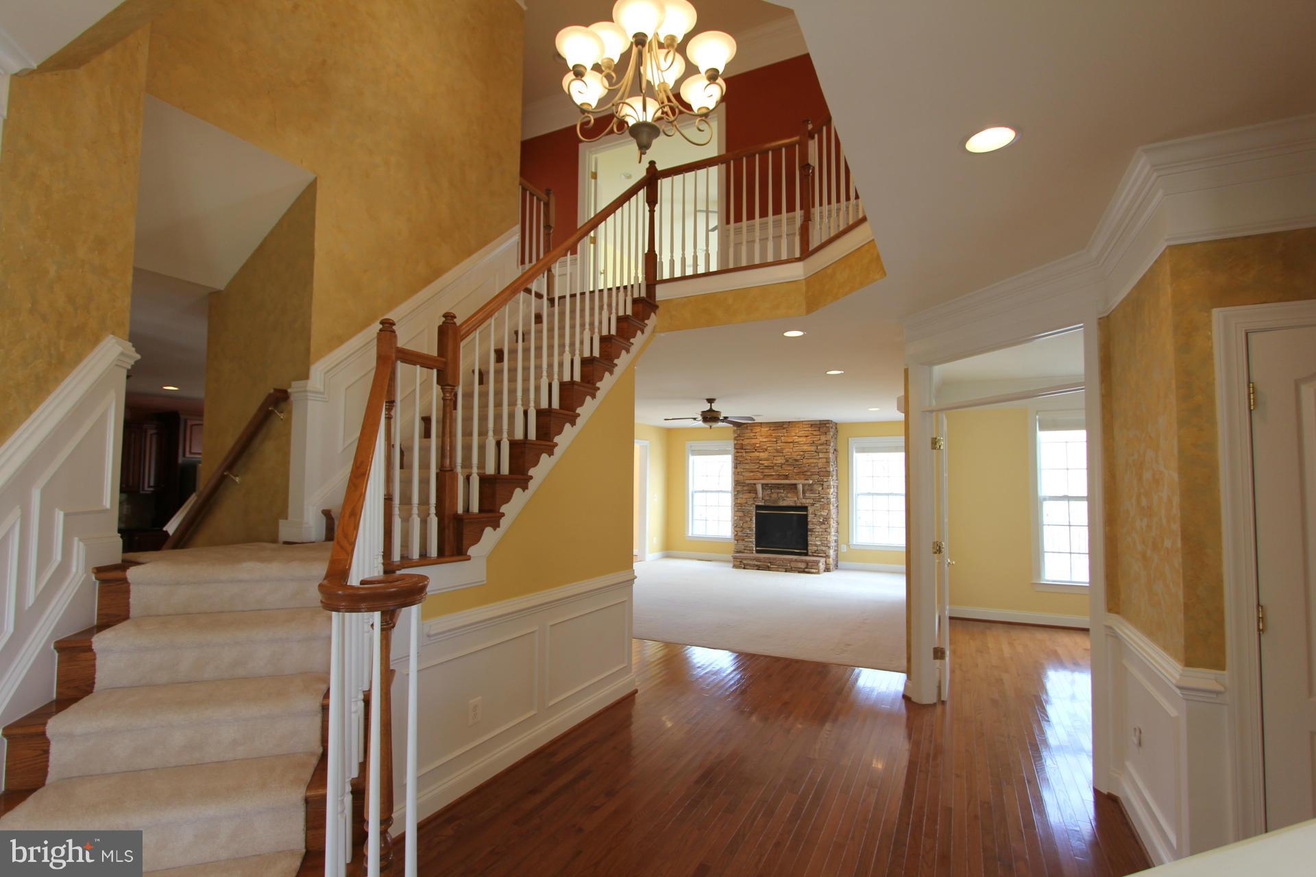 LANSDOWNE ON THE POTOMAC - Residential