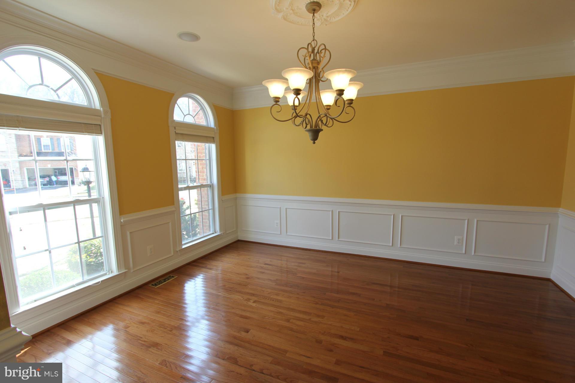 LANSDOWNE ON THE POTOMAC - Residential