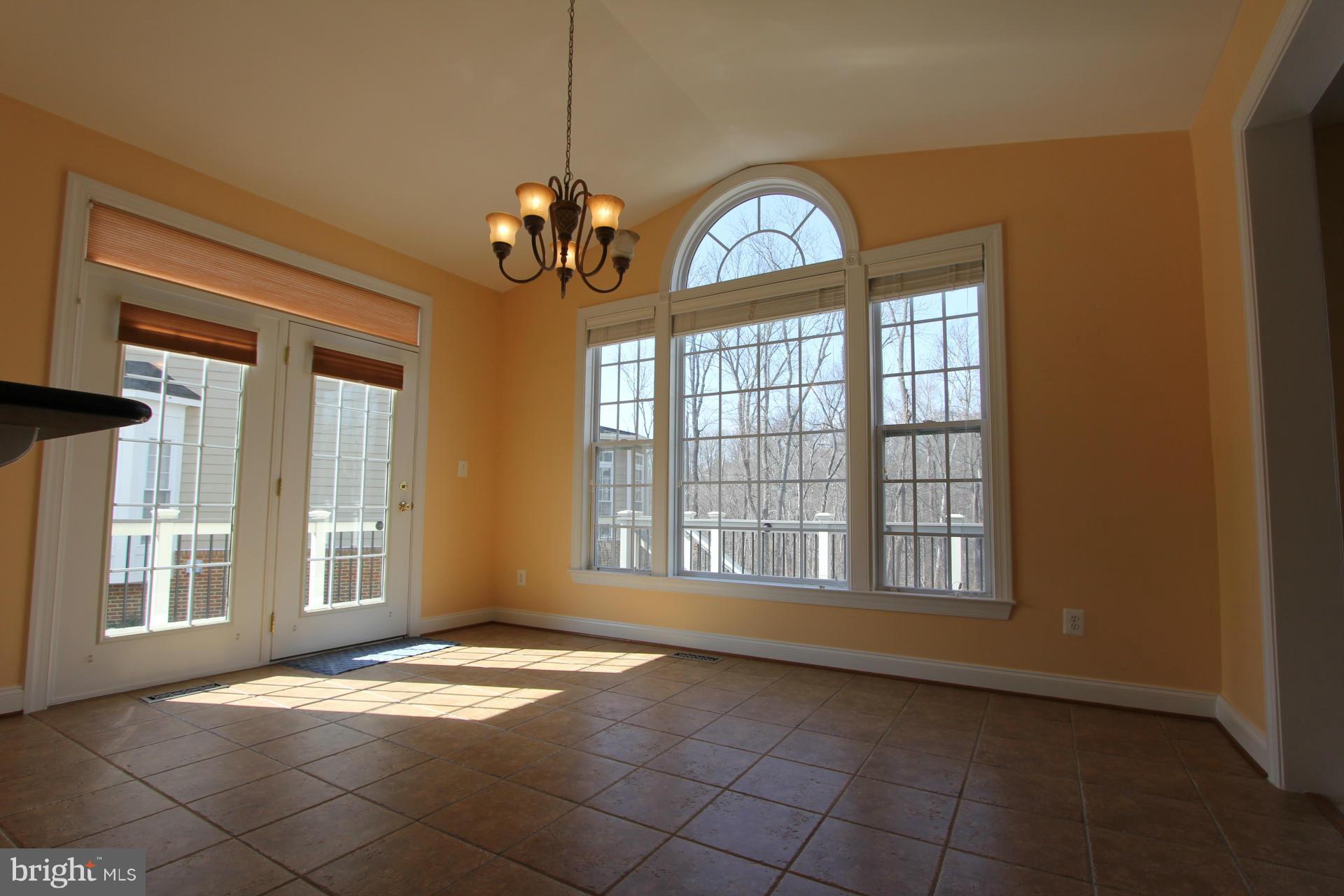 LANSDOWNE ON THE POTOMAC - Residential