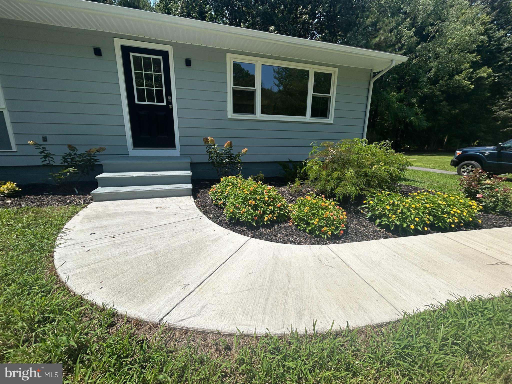 125 FOREST ROAD
