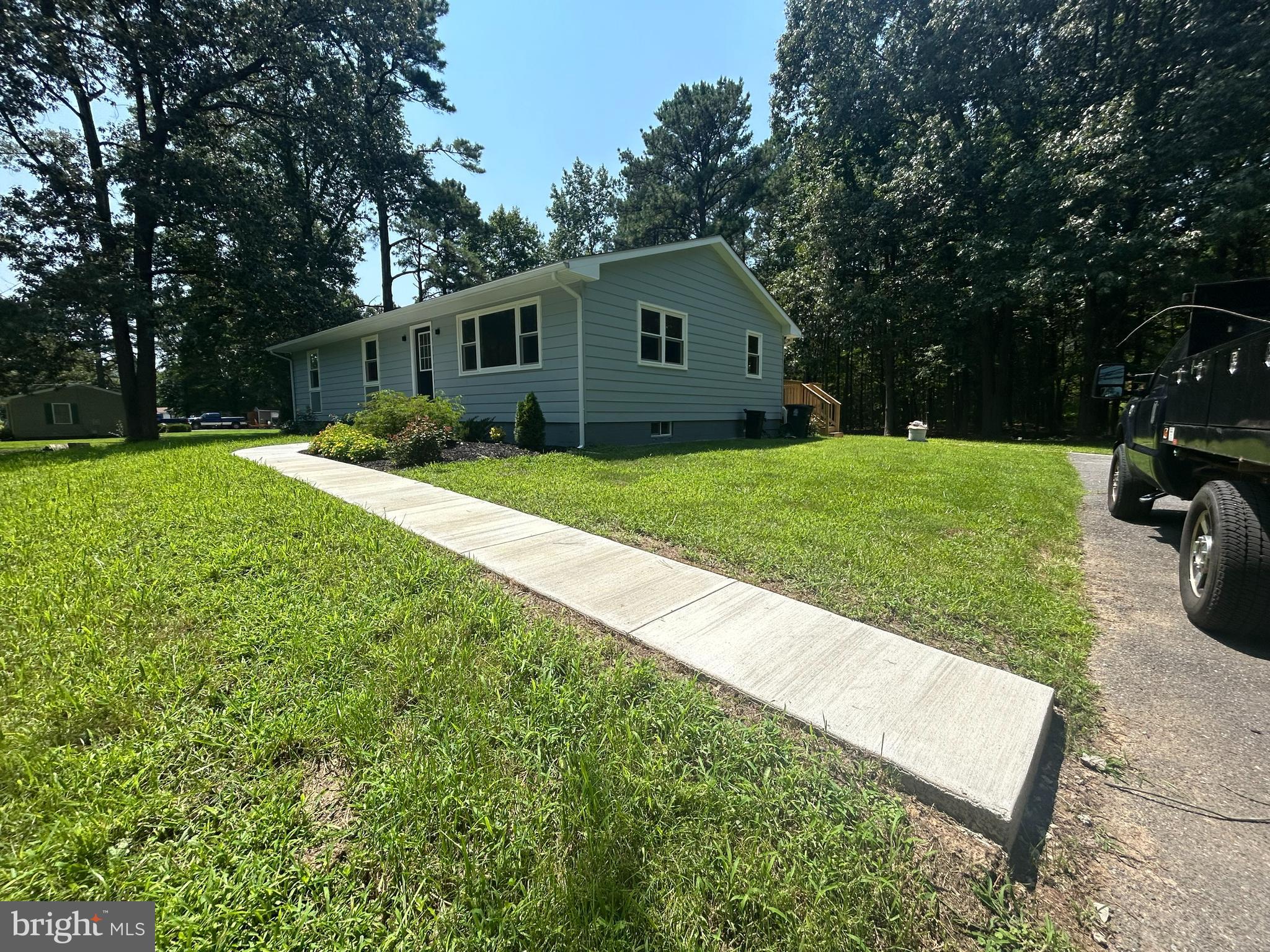 125 FOREST ROAD