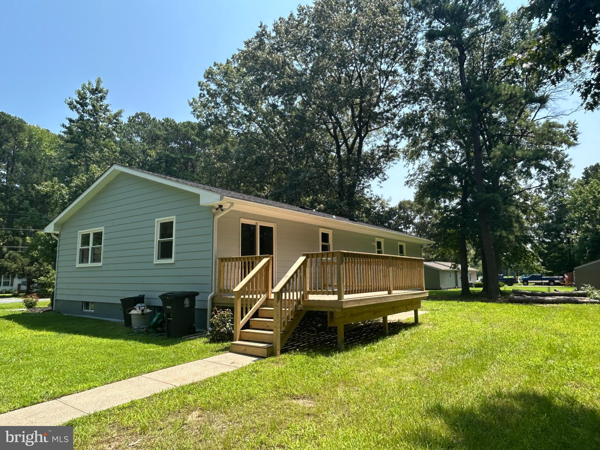 125 FOREST ROAD