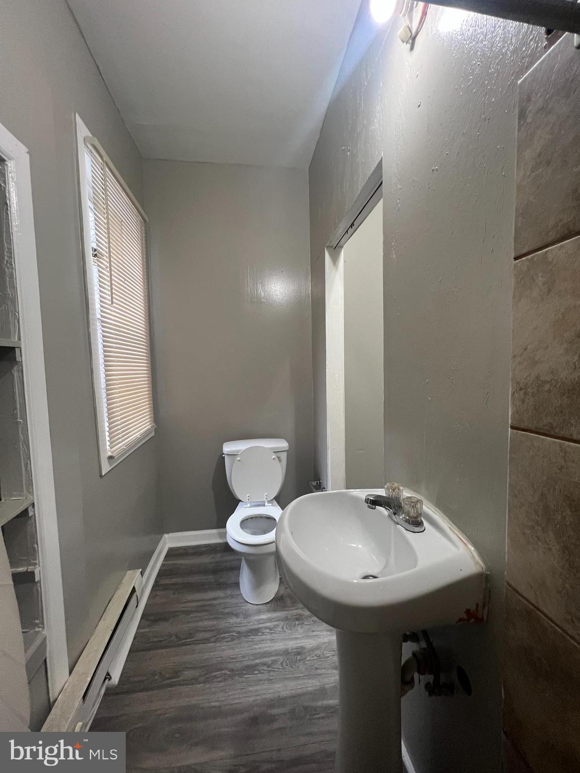 PHILADELPHIA (NORTH) - Residential Lease