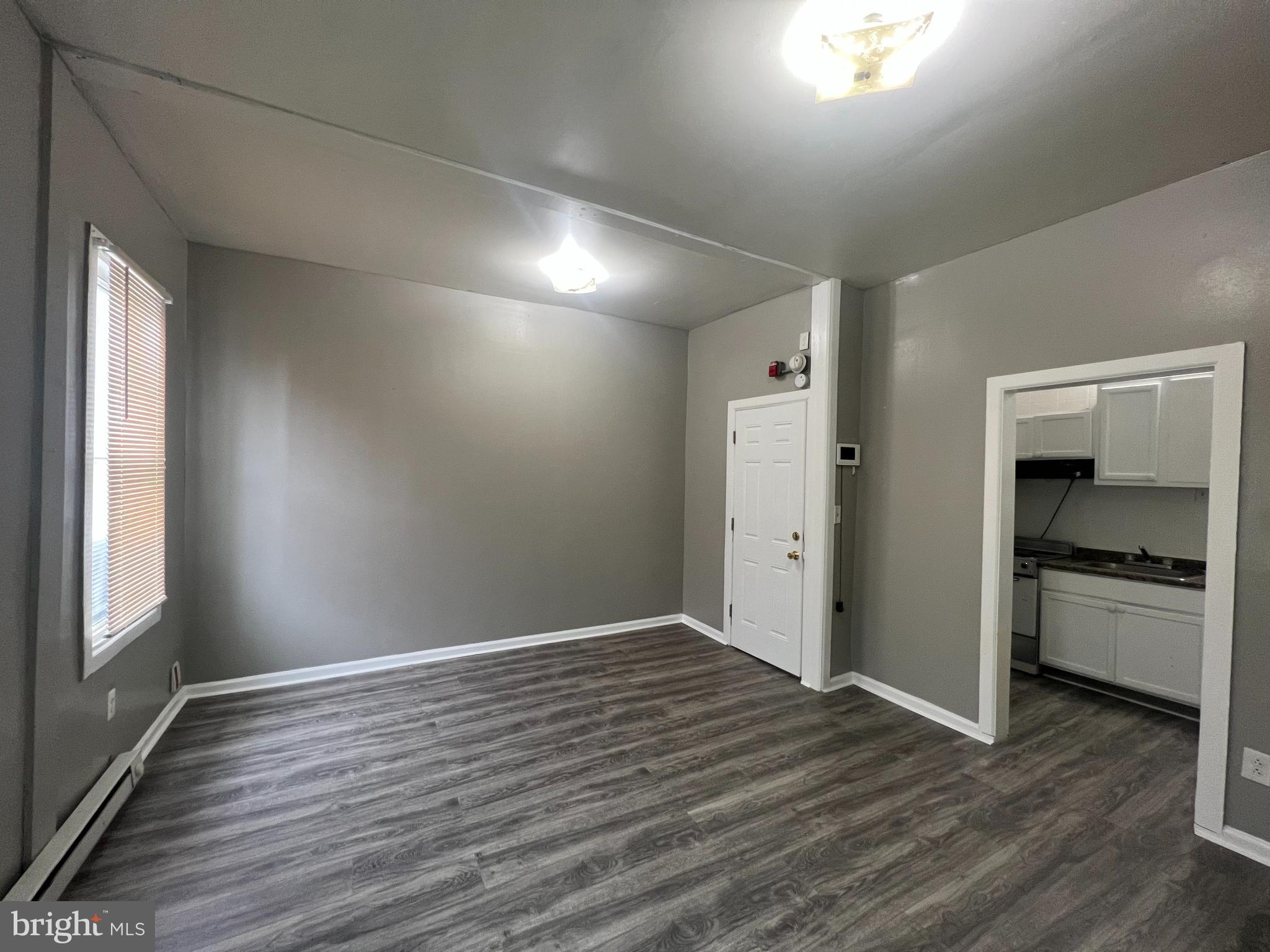 PHILADELPHIA (NORTH) - Residential Lease