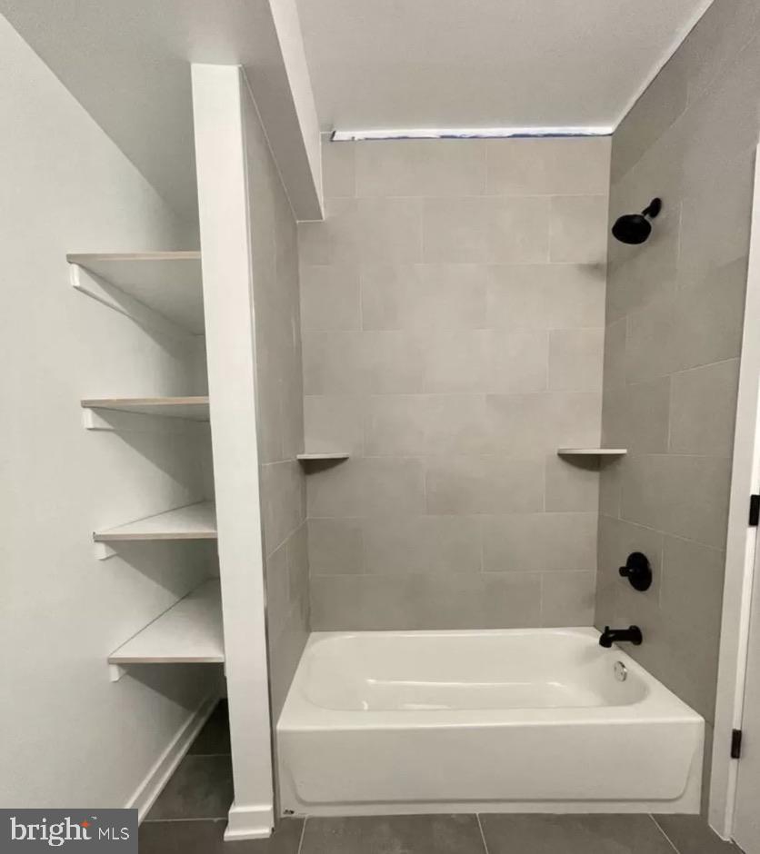 POINT BREEZE - Residential Lease