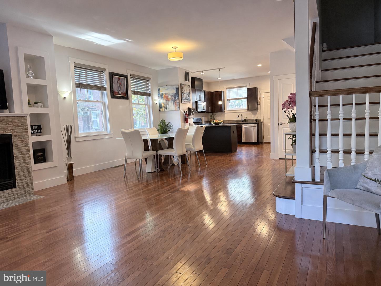 457 S 6TH STREET